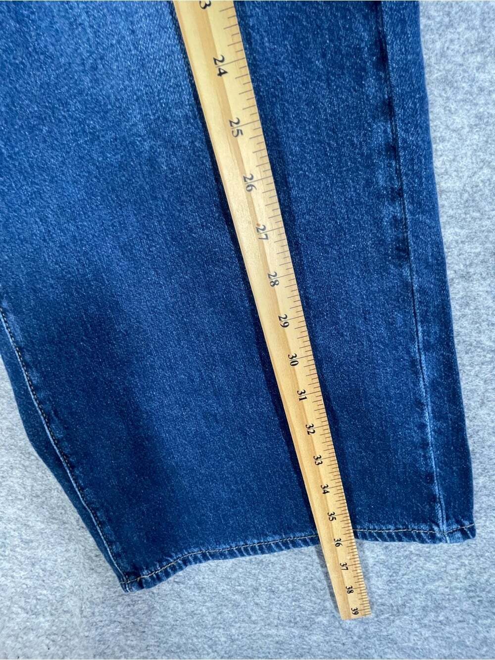 Levi’s Middy Wide Leg Sz 26 Wash Jeans High Rise Denim Y2K Comfy Casual Chic - Picture 7 of 15